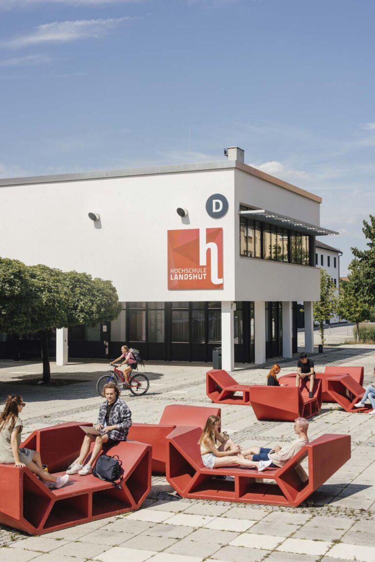 Die Hochschule in Landshut modern und familiär Foto: Hochschule Landshut