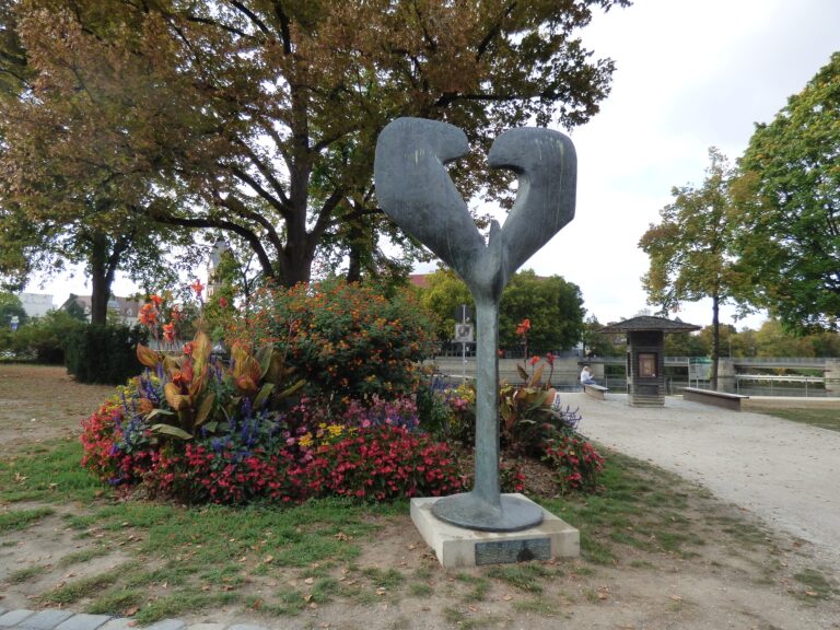 Start bei der Herzblume von Slavko Oblak. Foto: Stadt Landshut